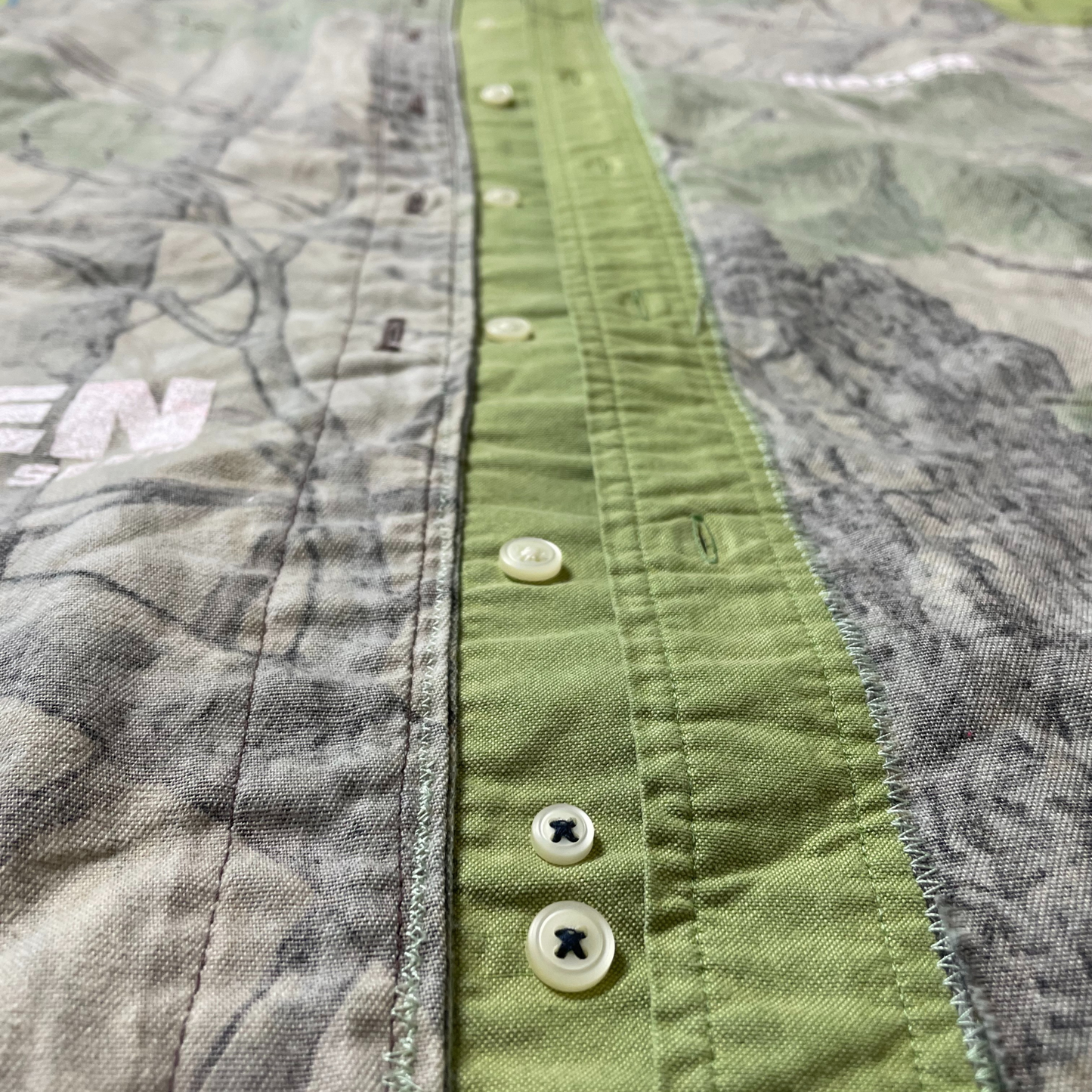 Vintage Mossy Oak Burton Gap Button Up